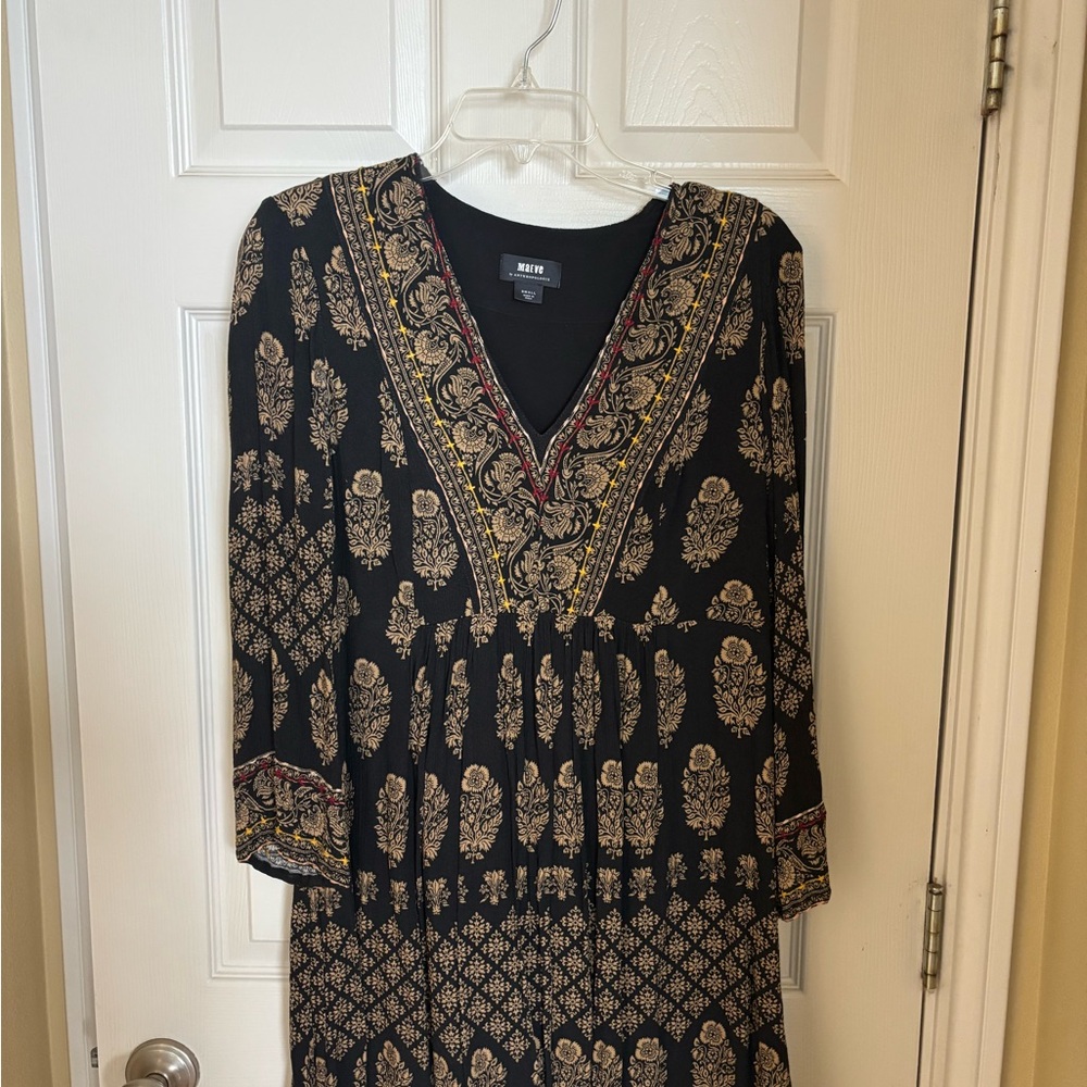 Anthropologie Black and Gold Long Sleeve Dress